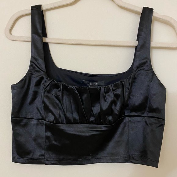 Black Forever 21 Satin Crop Top - NWT - Picture 3 of 5
